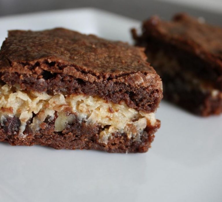 COCONUT MACAROON BROWNIES