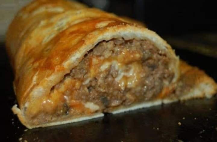STUFFED MEATLOAF ROLLis an easy and quick healthy keto dinner ideas recipes that you can cook if you like . In Tasty Recipes blog we got the best easy dinner.