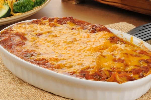 EASY BAKED BURRITO CASSEROLE RECIPEis an easy and quick healthy keto dinner ideas recipes that you can cook if you like . In Tasty Recipes blog we got the best easy dinner.