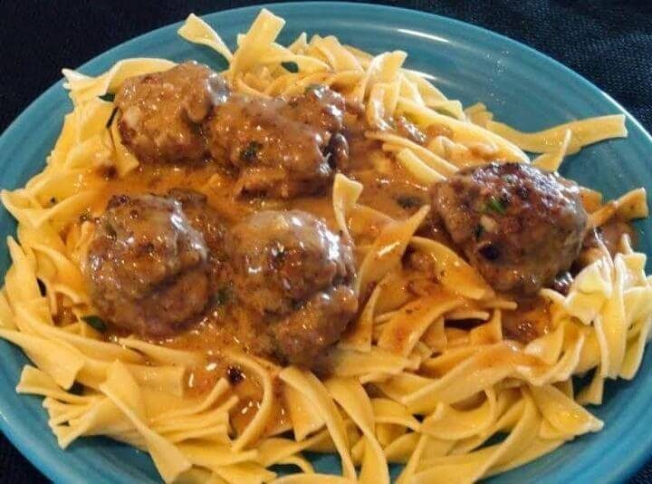 Mom’s Swedish Meatballs Recipeis an easy and quick healthy keto dinner ideas recipes that you can cook if you like . In Tasty Recipes blog we got the best easy dinner.