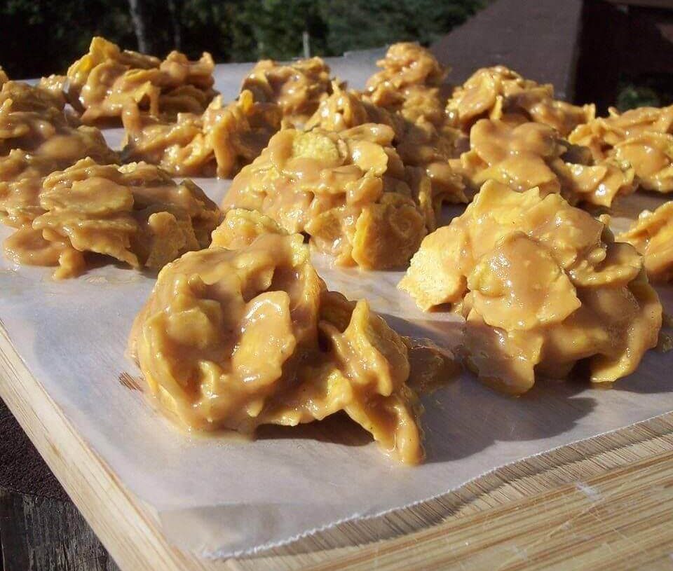 GRAMA’S CORN FLAKE PEANUT BUTTER COOKIESis an easy and quick healthy keto dinner ideas recipes that you can cook if you like . In Tasty Recipes blog we got the best easy dinner.