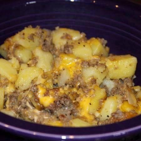 Slow-Cooker Hamburger Hash recipeis an easy and quick healthy keto dinner ideas recipes that you can cook if you like . In Tasty Recipes blog we got the best easy dinner.