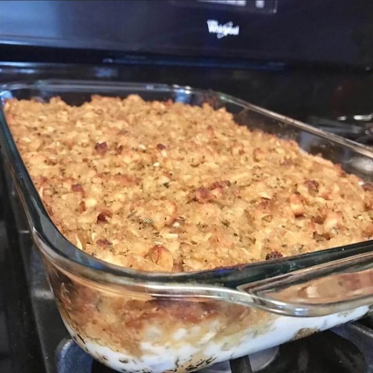 Rotisserie Chicken and Stuffing Casserole