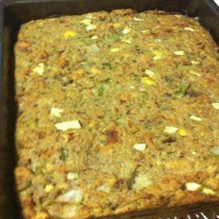Mama’s Cornbread Dressing! Recipe