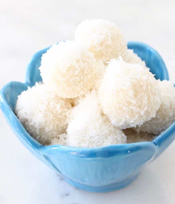 NO BAKE – Cream Cheese, Coconut, Snowballs Recipeis an easy and quick healthy keto dinner ideas recipes that you can cook if you like . In Tasty Recipes blog we got the best easy dinner.