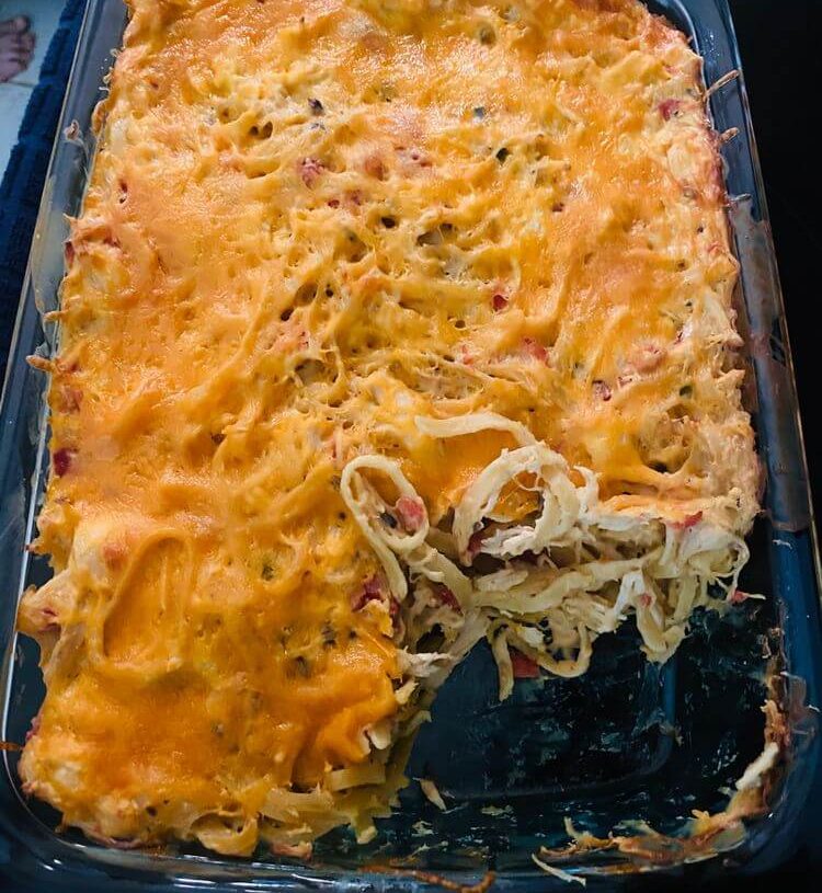 CHICKEN SPAGHETTI CASSEROLEis an easy and quick healthy keto dinner ideas recipes that you can cook if you like . In Tasty Recipes blog we got the best easy dinner.