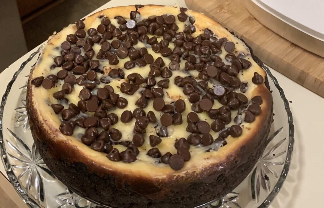 Chocolate Chip Cookie Dough Cheesecakeis an easy and quick healthy keto dinner ideas recipes that you can cook if you like . In Tasty Recipes blog we got the best easy dinner.