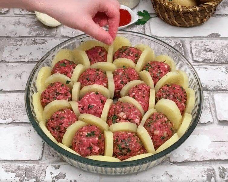 Boil Potatoes And Slice Them. Arrange With Meatballs And Cheese And Bake For A Delicious French Treatis an easy and quick healthy keto dinner ideas recipes that you can cook if you like . In Tasty Recipes blog we got the best easy dinner.