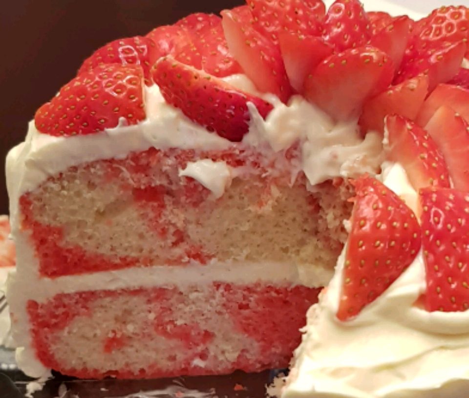 The Best Strawberry Cake Everis an easy and quick healthy keto dinner ideas recipes that you can cook if you like . In Tasty Recipes blog we got the best easy dinner.