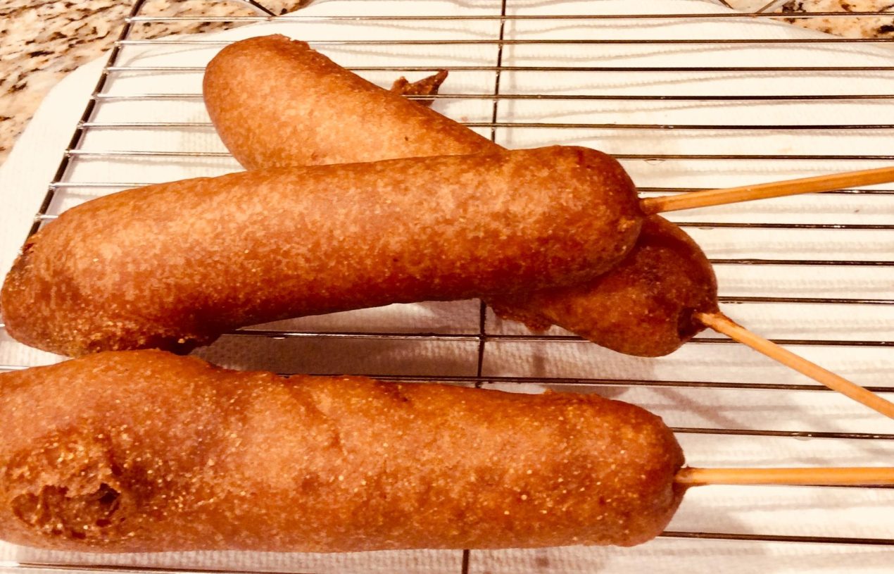 Homemade Corn Dogsis an easy and quick healthy keto dinner ideas recipes that you can cook if you like . In Tasty Recipes blog we got the best easy dinner.