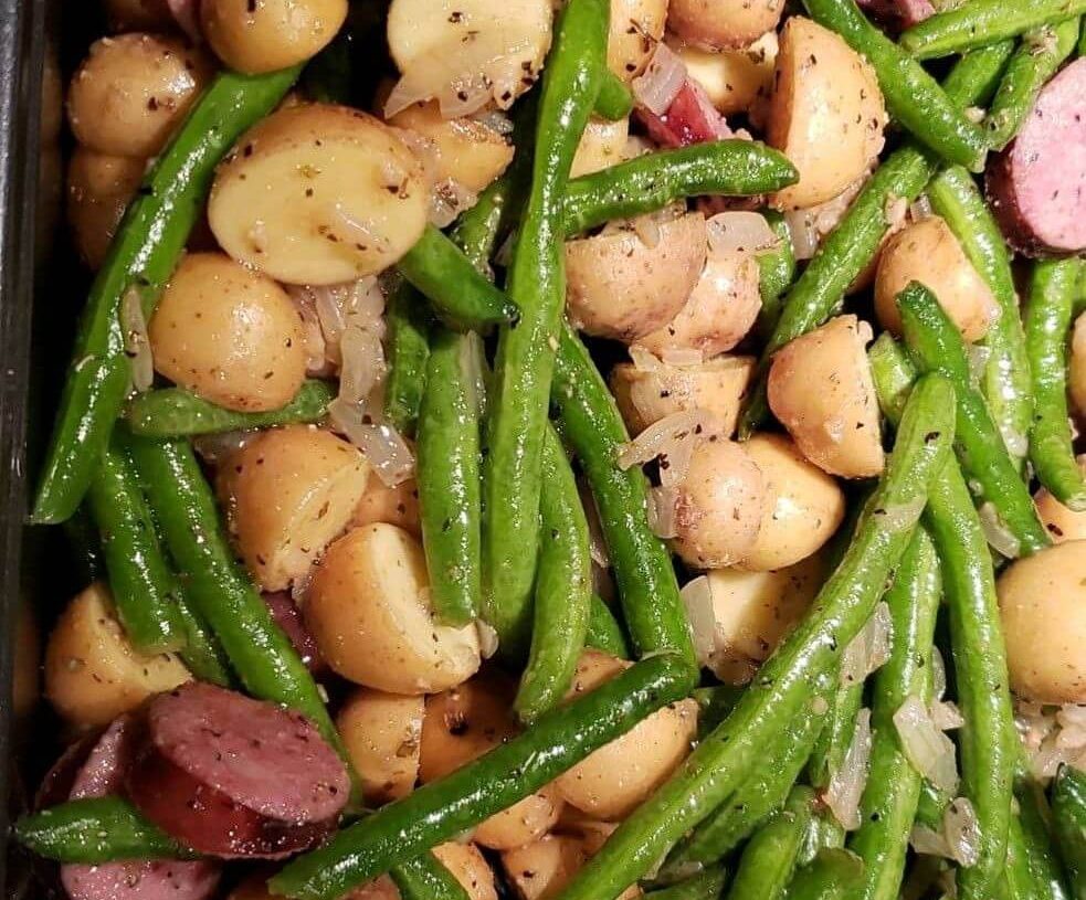 SAUSAGE GREEN BEAN POTATO CASSEROLEis an easy and quick healthy keto dinner ideas recipes that you can cook if you like . In Tasty Recipes blog we got the best easy dinner.