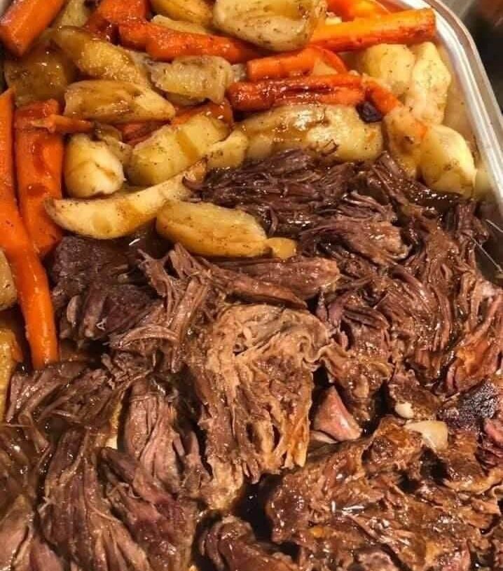 Roast, Potatoes, Carrots and Onionsis an easy and quick healthy keto dinner ideas recipes that you can cook if you like . In Tasty Recipes blog we got the best easy dinner.