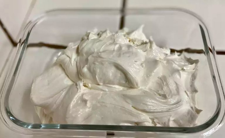 Homemade Buttercream Frosting