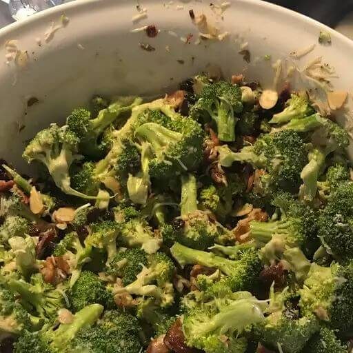 BROCCOLI SALADis an easy and quick healthy keto dinner ideas recipes that you can cook if you like . In Tasty Recipes blog we got the best easy dinner.