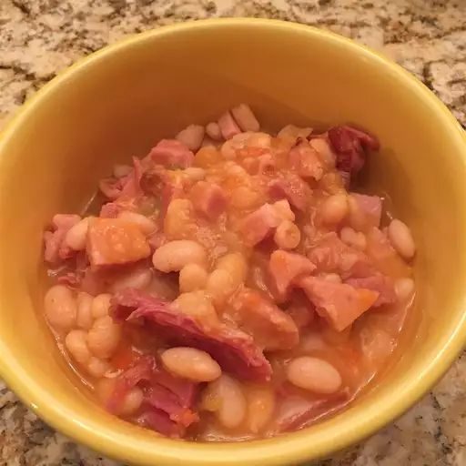 WHITE BEAN AND HAM HOCK SOUPis an easy and quick healthy keto dinner ideas recipes that you can cook if you like . In Tasty Recipes blog we got the best easy dinner.