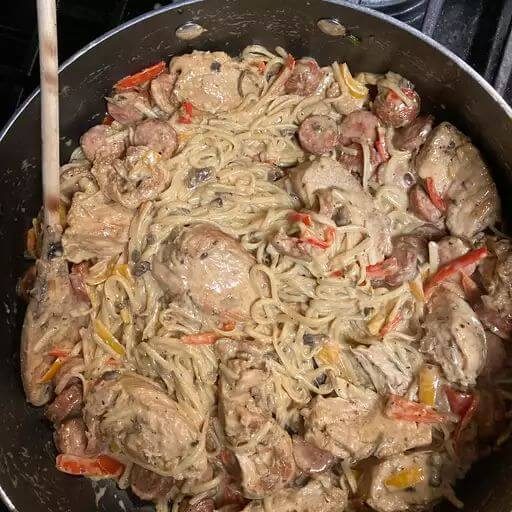 SLOW COOKER CAJUN CHICKEN ALFREDO RECIPEis an easy and quick healthy keto dinner ideas recipes that you can cook if you like . In Tasty Recipes blog we got the best easy dinner.