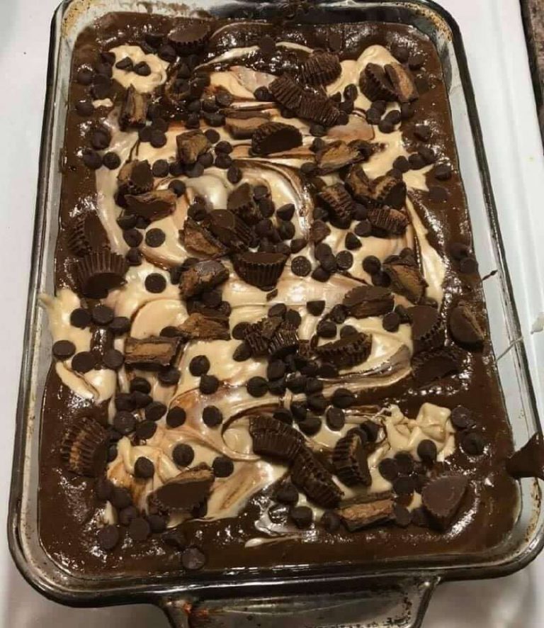 Reeses Peanut Butter Cup Earthquake Cake