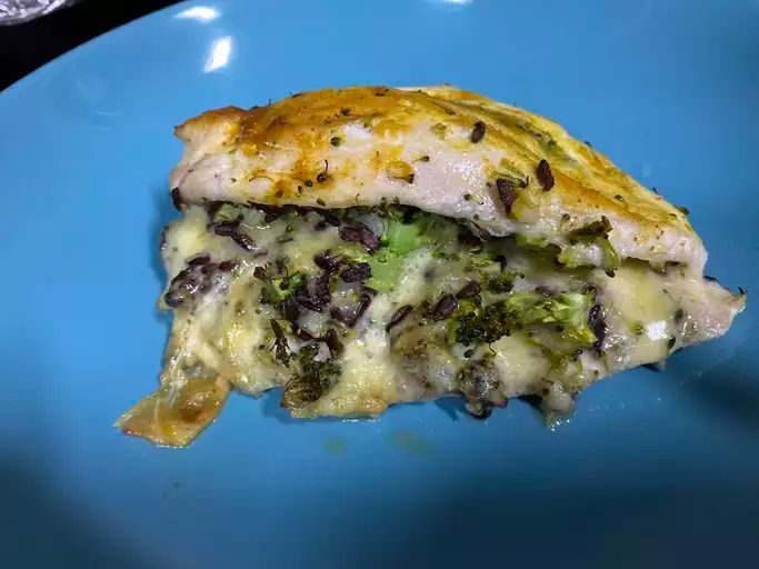 Broccoli Cheddar Stuffed Chicken Breastsis an easy and quick healthy keto dinner ideas recipes that you can cook if you like . In Tasty Recipes blog we got the best easy dinner.