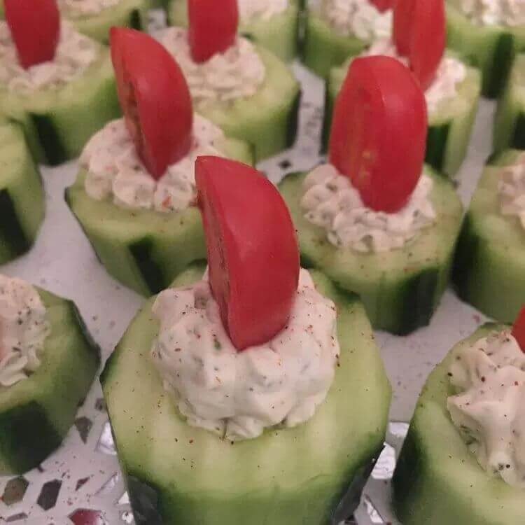 Cucumber Bites with Herb Cream Cheese and Cherry Tomatoesis an easy and quick healthy keto dinner ideas recipes that you can cook if you like . In Tasty Recipes blog we got the best easy dinner.