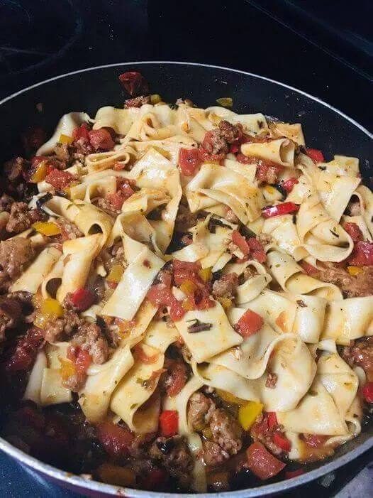 ITALIAN DRUNKEN NOODLESis an easy and quick healthy keto dinner ideas recipes that you can cook if you like . In Tasty Recipes blog we got the best easy dinner.