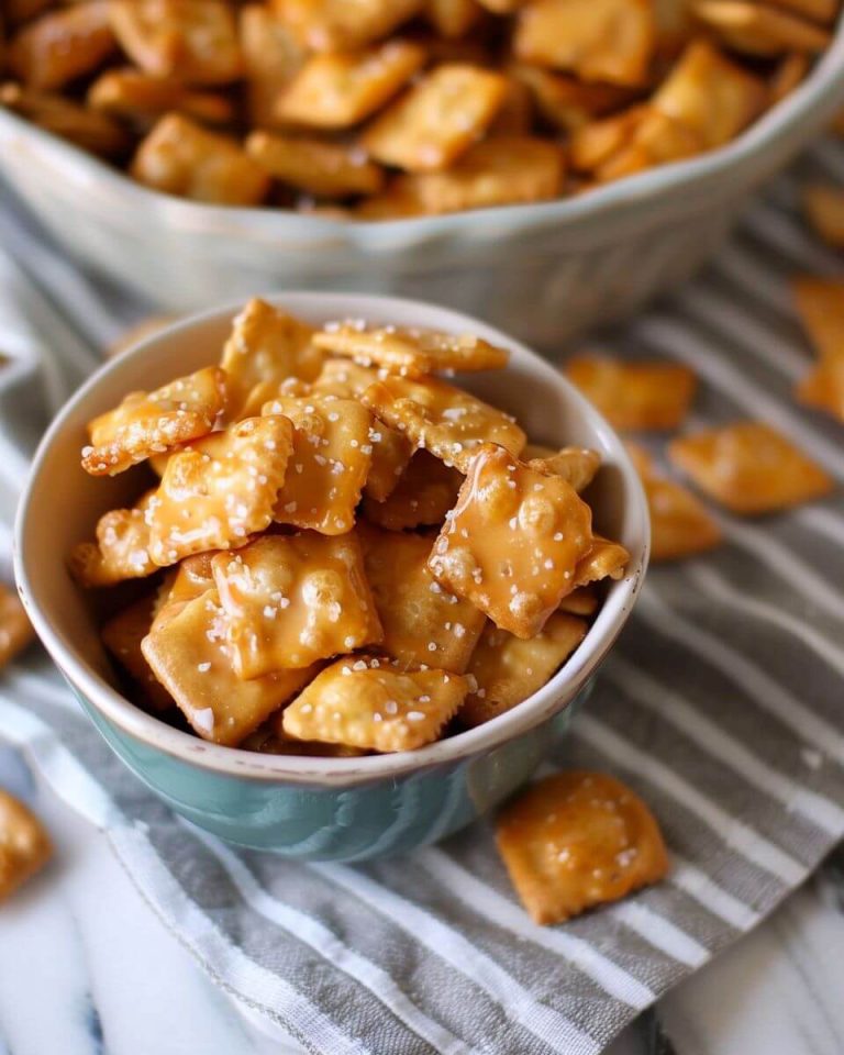 Salted Caramel Cracker Bites