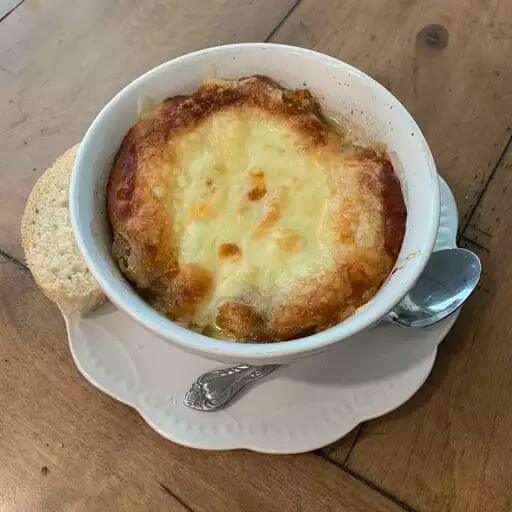 French Onion Soup Recipeis an easy and quick healthy keto dinner ideas recipes that you can cook if you like . In Tasty Recipes blog we got the best easy dinner.