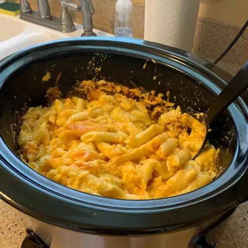 Crock pot Mac and Cheeseis an easy and quick healthy keto dinner ideas recipes that you can cook if you like . In Tasty Recipes blog we got the best easy dinner.