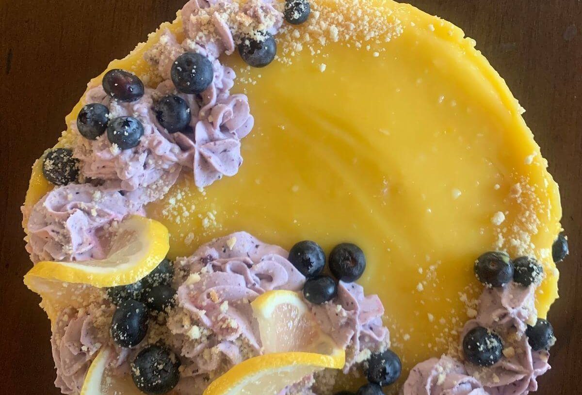 Lemon Blueberry Cheesecake Cakeis an easy and quick healthy keto dinner ideas recipes that you can cook if you like . In Tasty Recipes blog we got the best easy dinner.