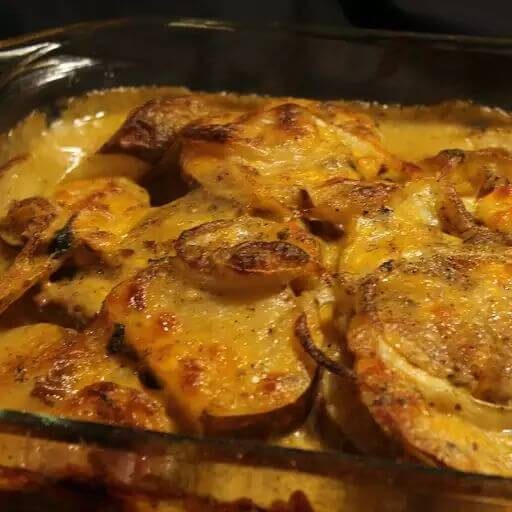 Smothered Pork Chop Scalloped Potato Casseroleis an easy and quick healthy keto dinner ideas recipes that you can cook if you like . In Tasty Recipes blog we got the best easy dinner.