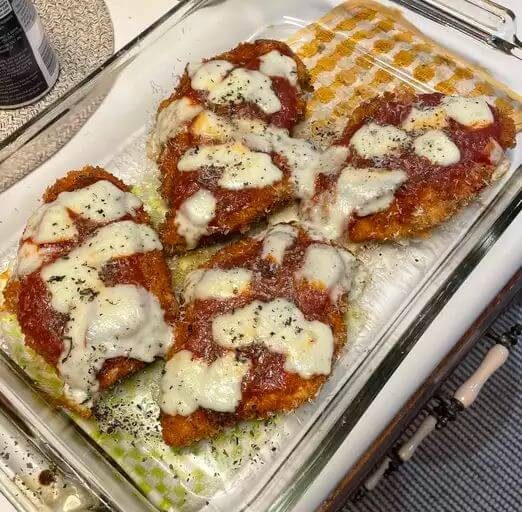 Chicken Parmesanis an easy and quick healthy keto dinner ideas recipes that you can cook if you like . In Tasty Recipes blog we got the best easy dinner.