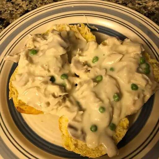 Creamed Chicken and Biscuits Casseroleis an easy and quick healthy keto dinner ideas recipes that you can cook if you like . In Tasty Recipes blog we got the best easy dinner.