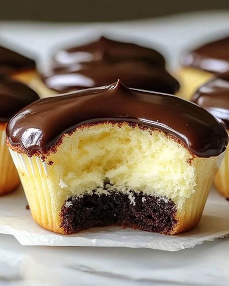 Boston Cream Pie Cupcakes