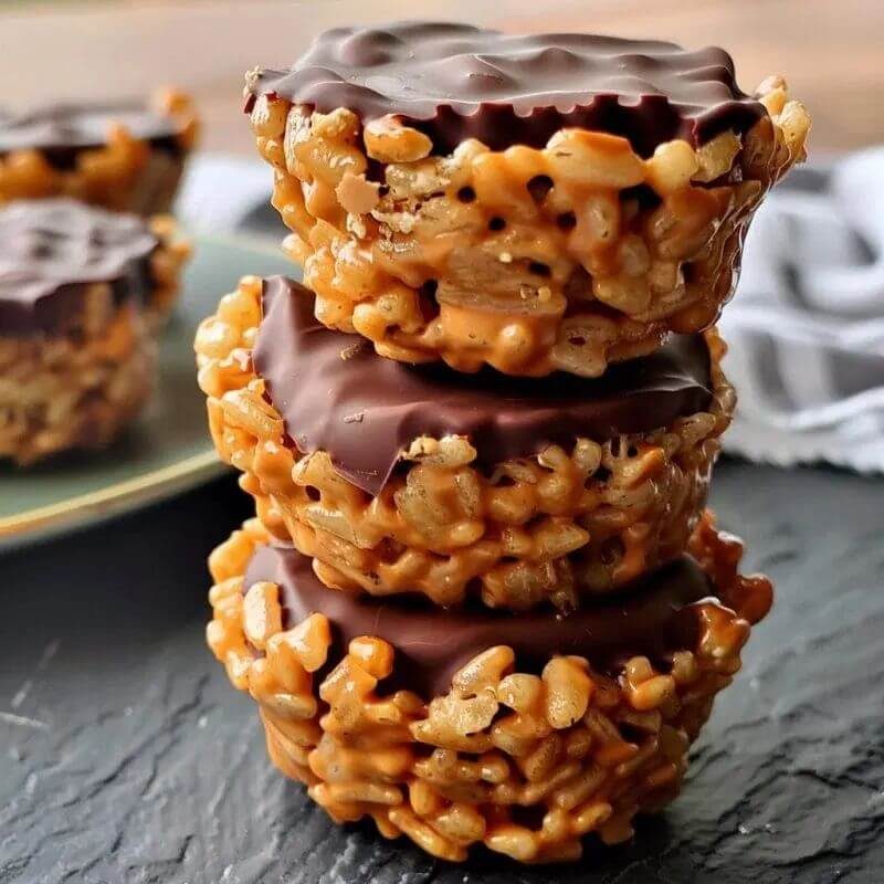 Chocolate Peanut Butter Rice Krispie Cupsis an easy and quick healthy keto dinner ideas recipes that you can cook if you like . In Tasty Recipes blog we got the best easy dinner.