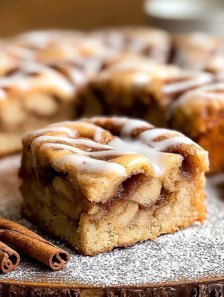 EASY CINNAMON APPLE CAKE