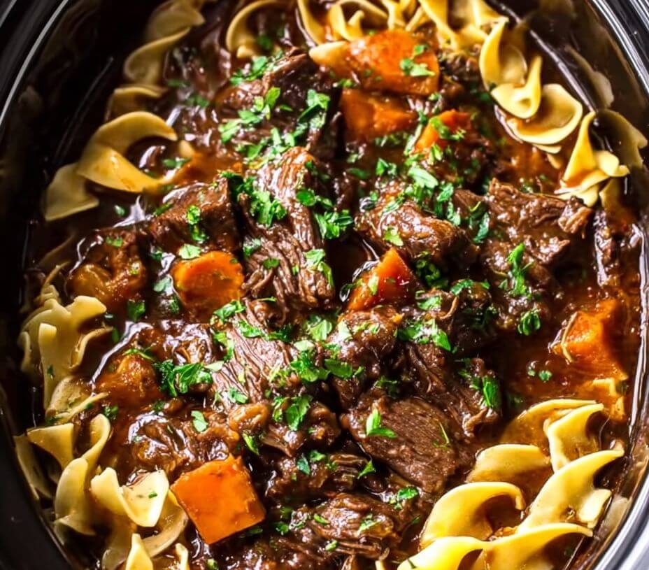 Slow Cooker Beef & Noodlesis an easy and quick healthy keto dinner ideas recipes that you can cook if you like . In Tasty Recipes blog we got the best easy dinner.