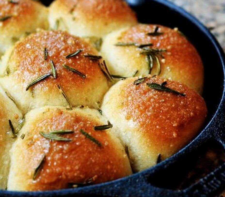 Buttery Rosemary Dinner Rollsis an easy and quick healthy keto dinner ideas recipes that you can cook if you like . In Tasty Recipes blog we got the best easy dinner.